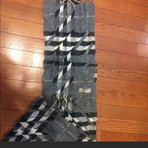 Burberry scarf